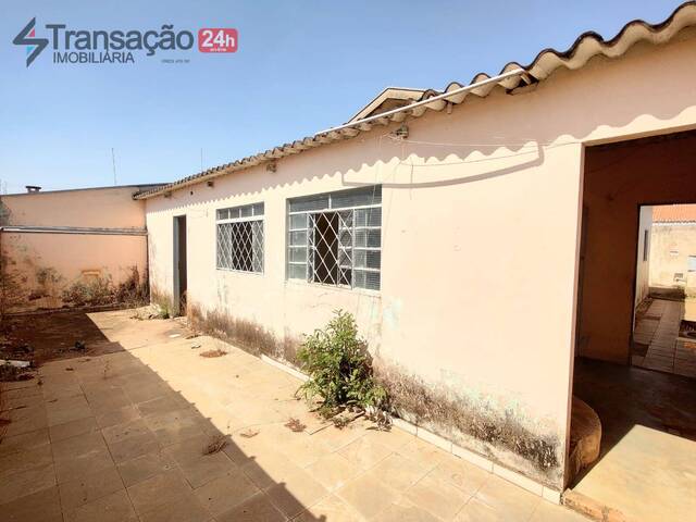 #1584 - Casa para Venda em Franca - SP